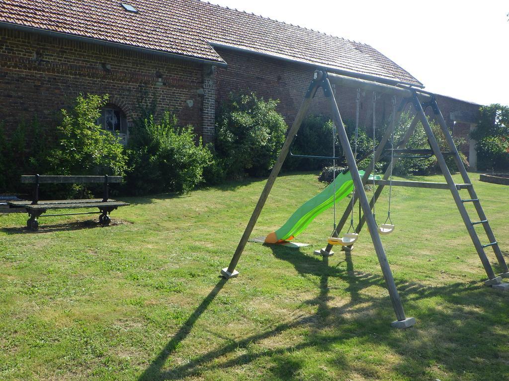 Les Gites Du Vieux Frene Longavesnes Exterior photo